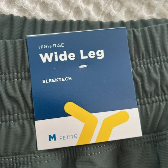 Old Navy Wide Leg Active Pants - “Dark Ivy” Green - Picture 4 of 7